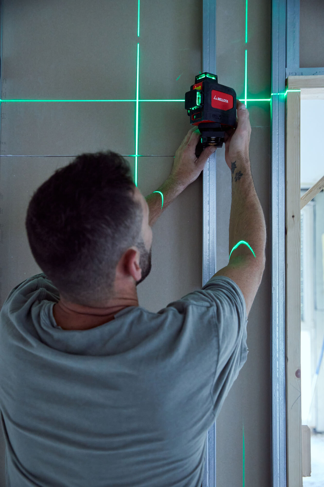 Nivel láser verde 3x360 para trabajos de nivelación / NIV30360V