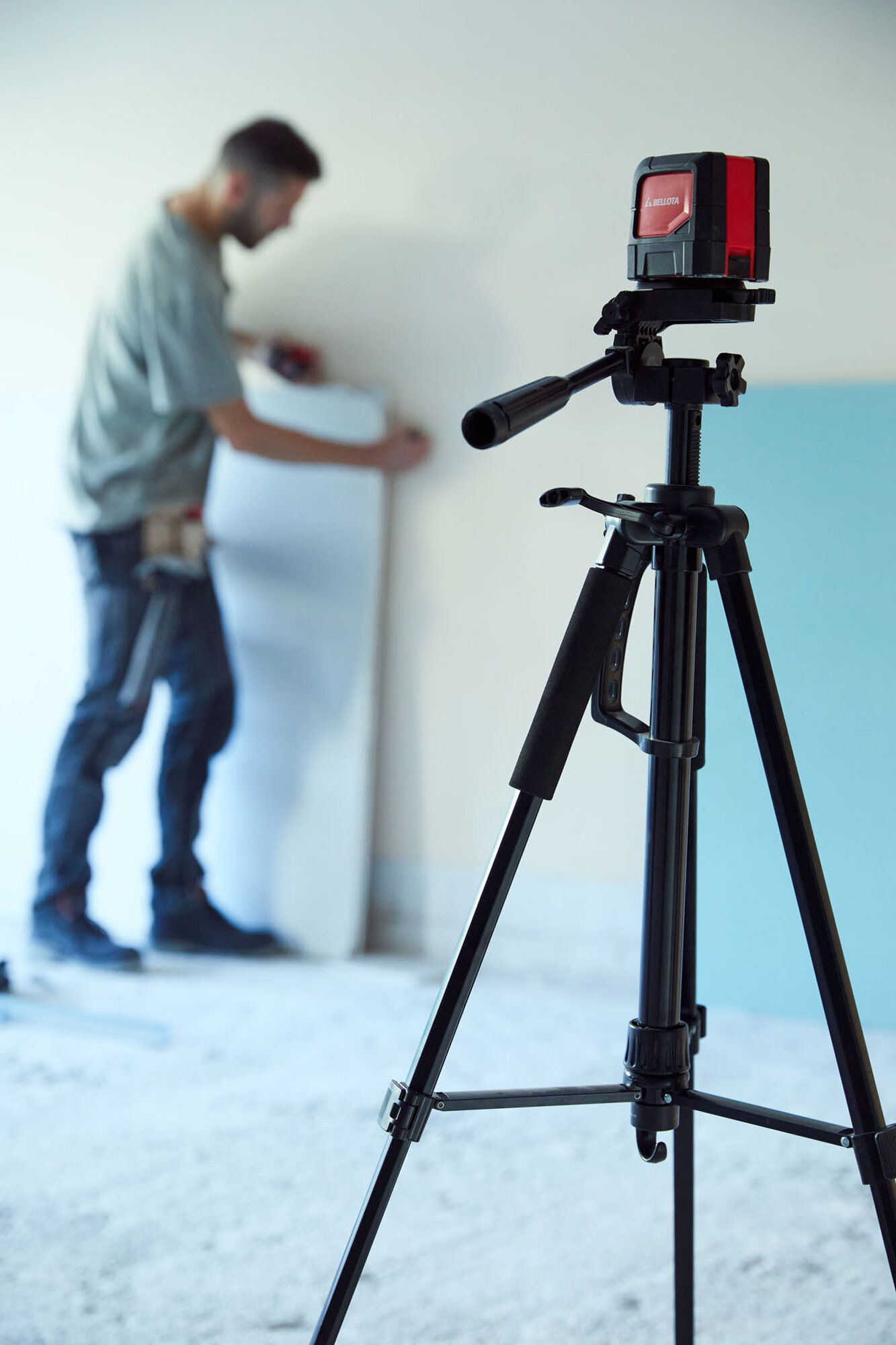 Trípode regulable de 1,5 m con nivel para niveles láser / NIVTRIPOD15