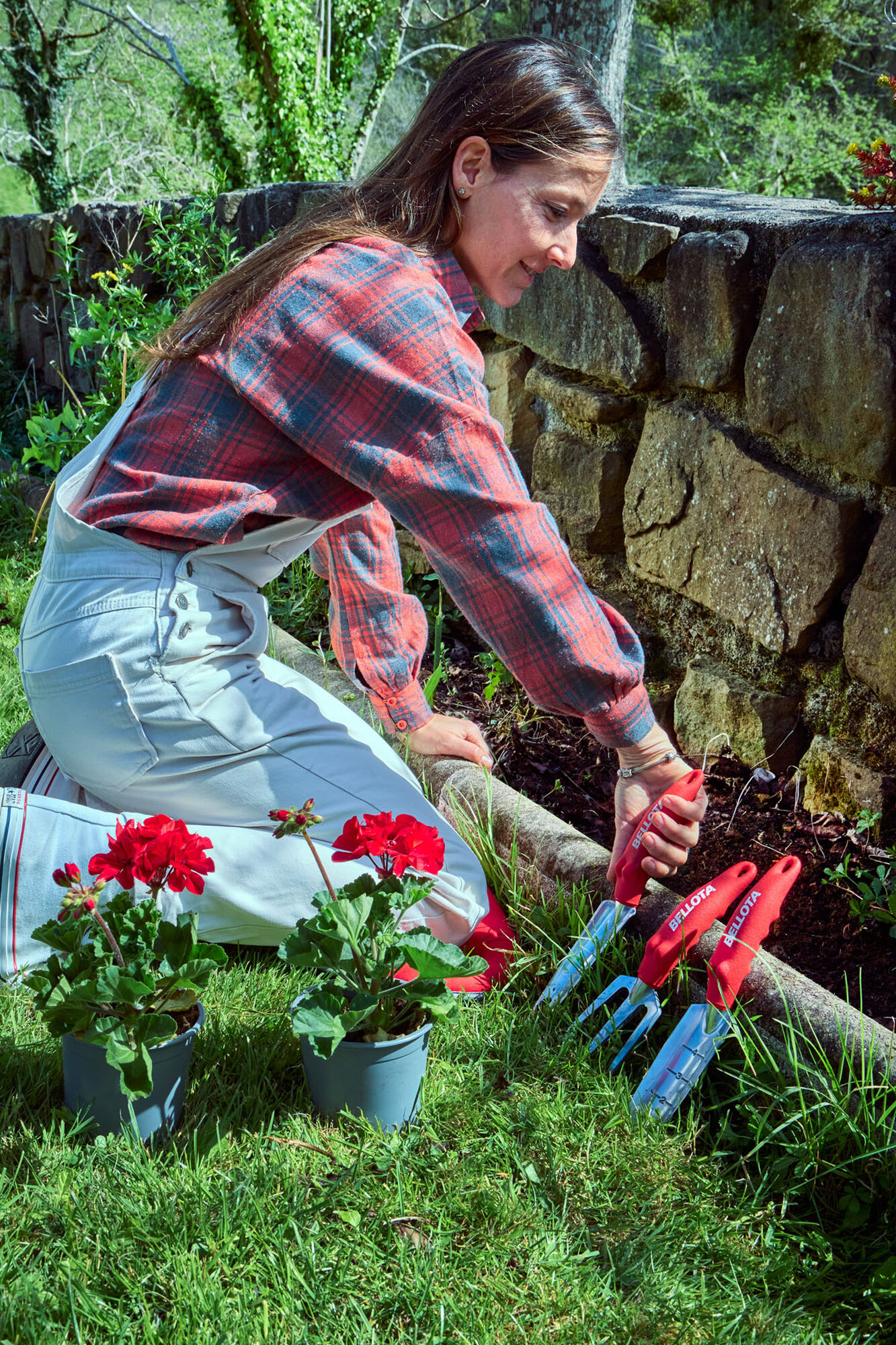 Quita-hierbas de aluminio con mangos ergonómicos / HMC1004