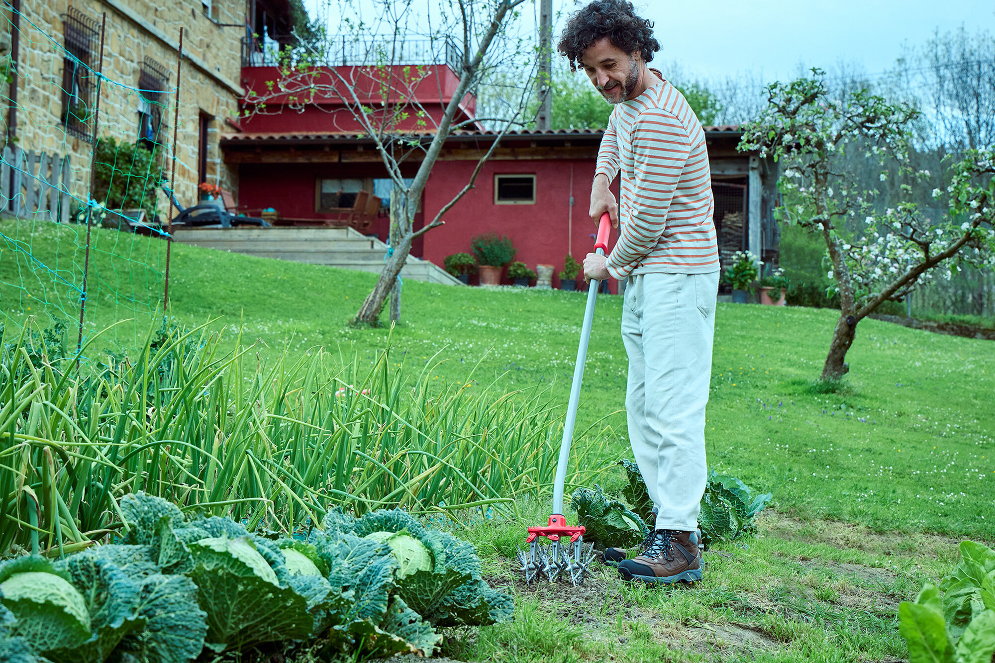 Cultivador Ajustable con mango de ComfortGel® / HML1000