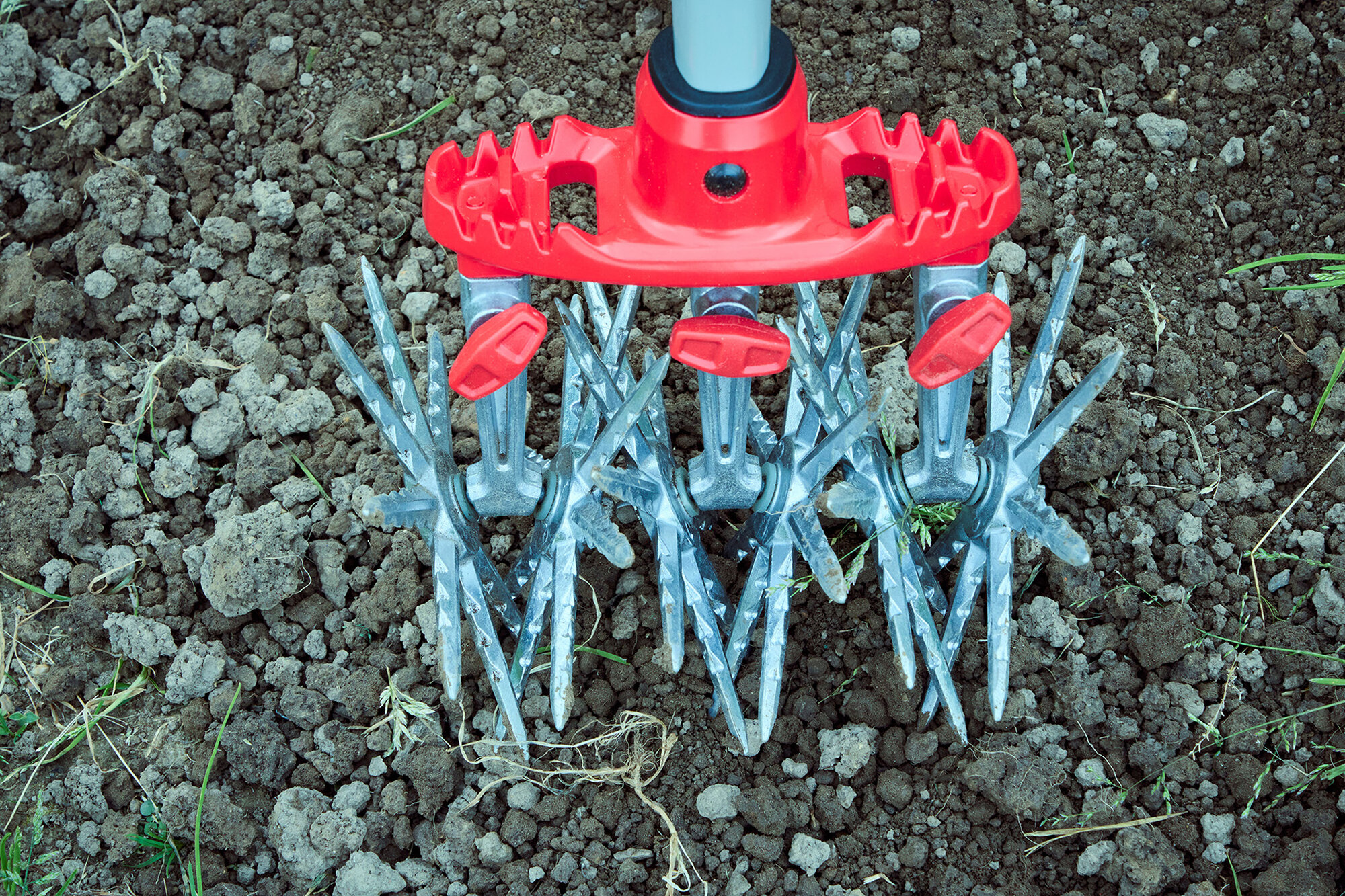 Cultivador Ajustable con mango de ComfortGel® / HML1000