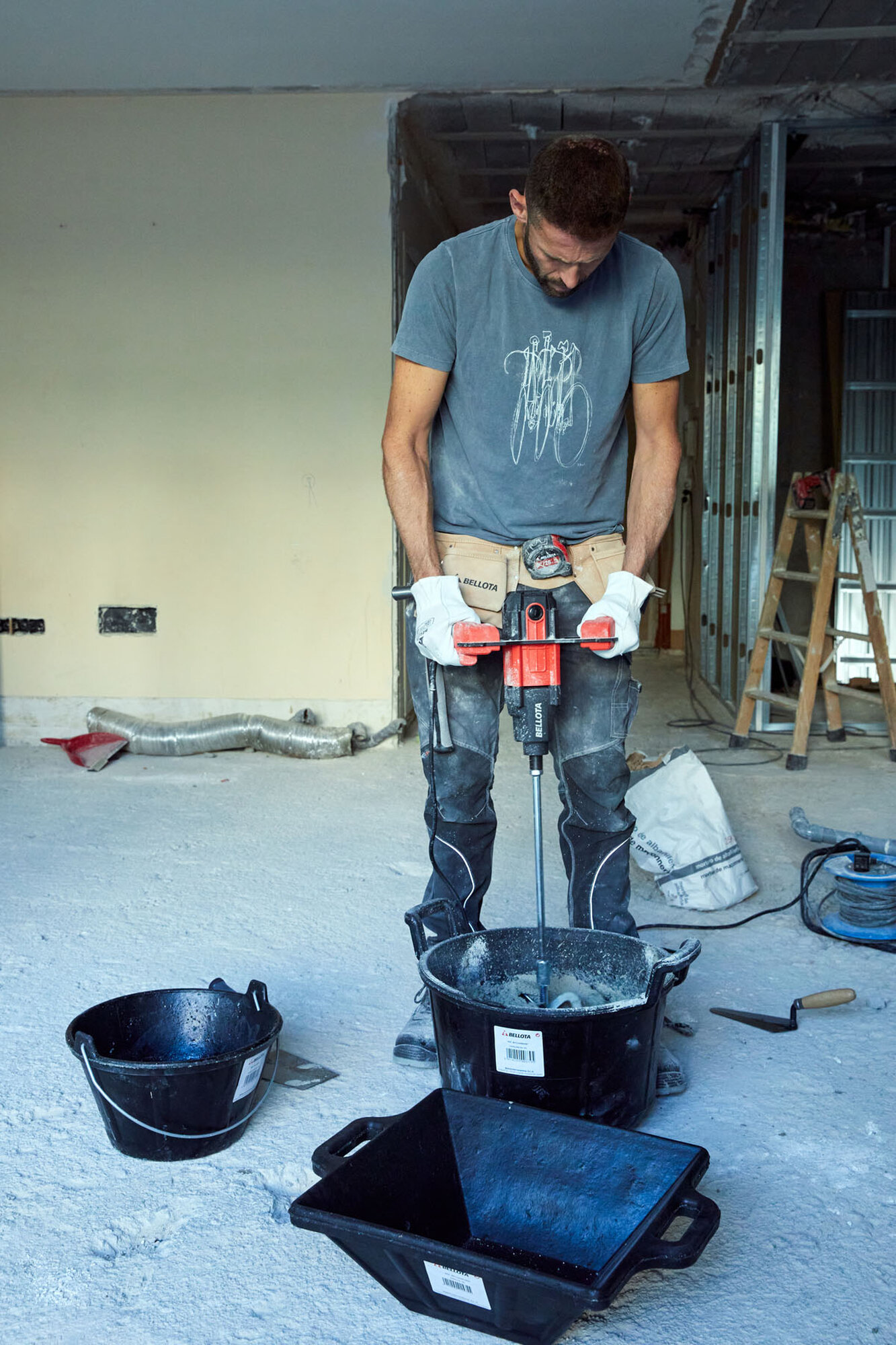 Máquina mezcladora M18 de 1800W para realizar mezclas / M18