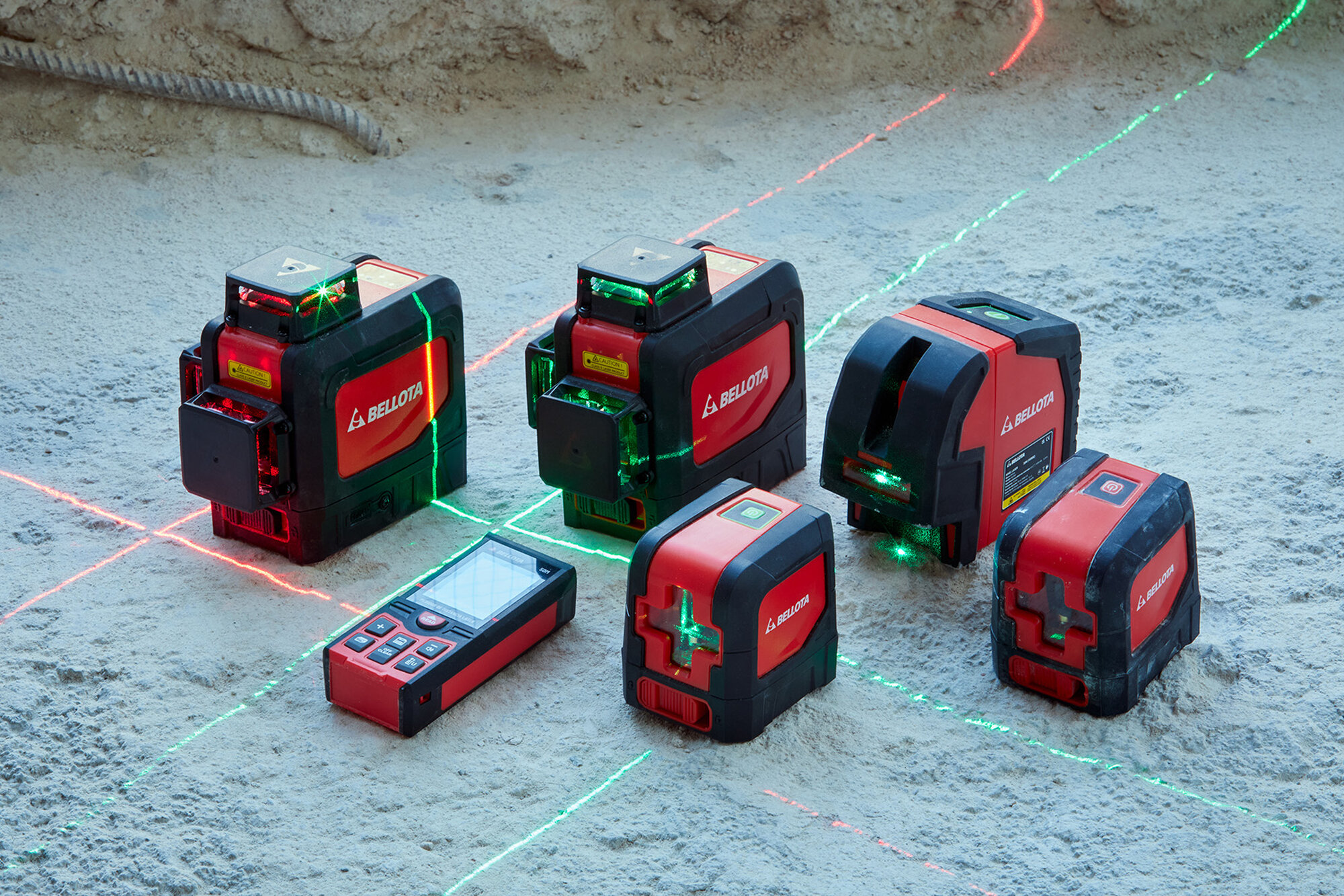 Medidor láser 50 m con nivel digital para trabajos de medición y cálculo de presupuestos / MED