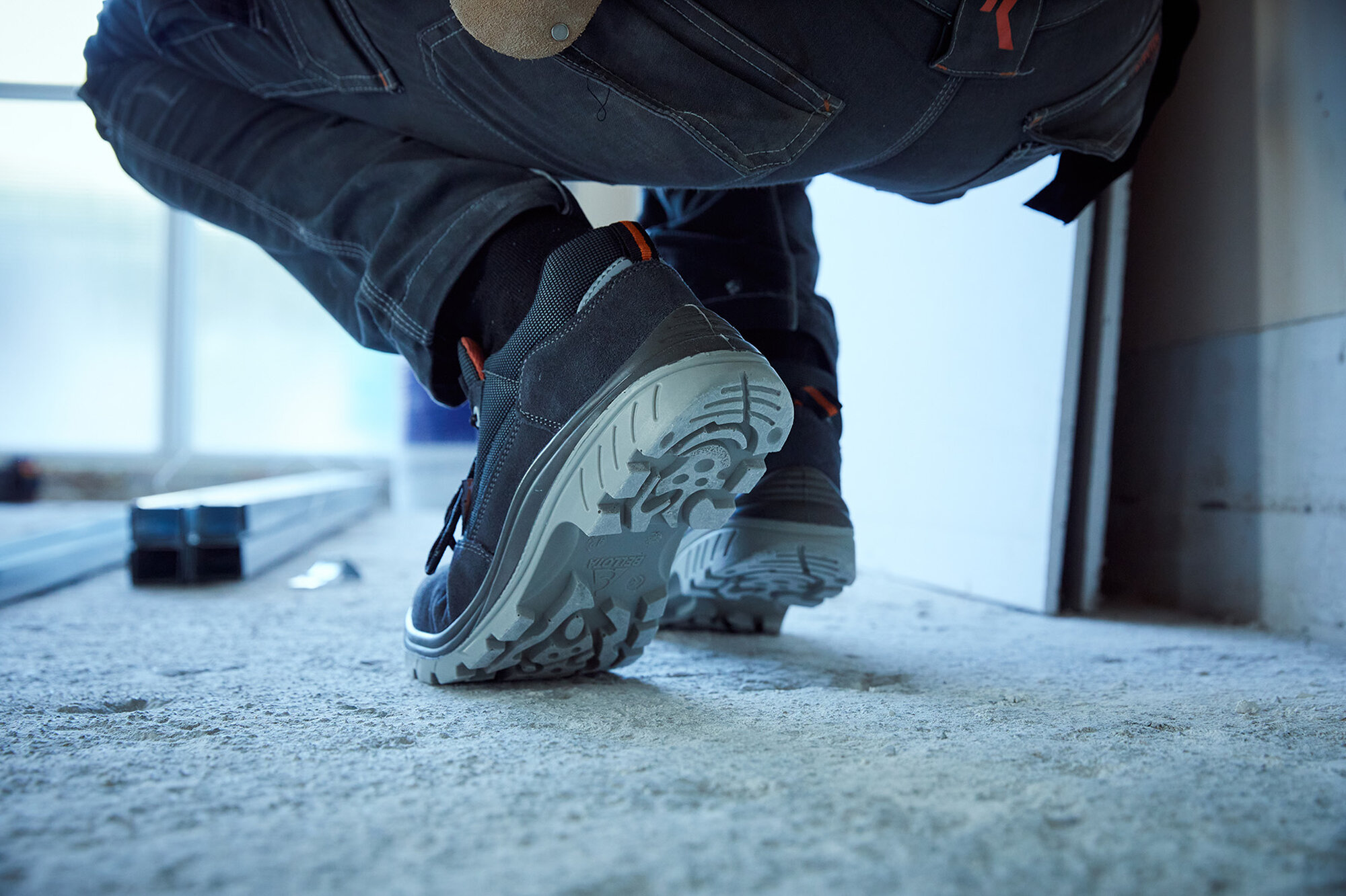 Zapato de seguridad Comp+ Gris S1P / 72310GJ