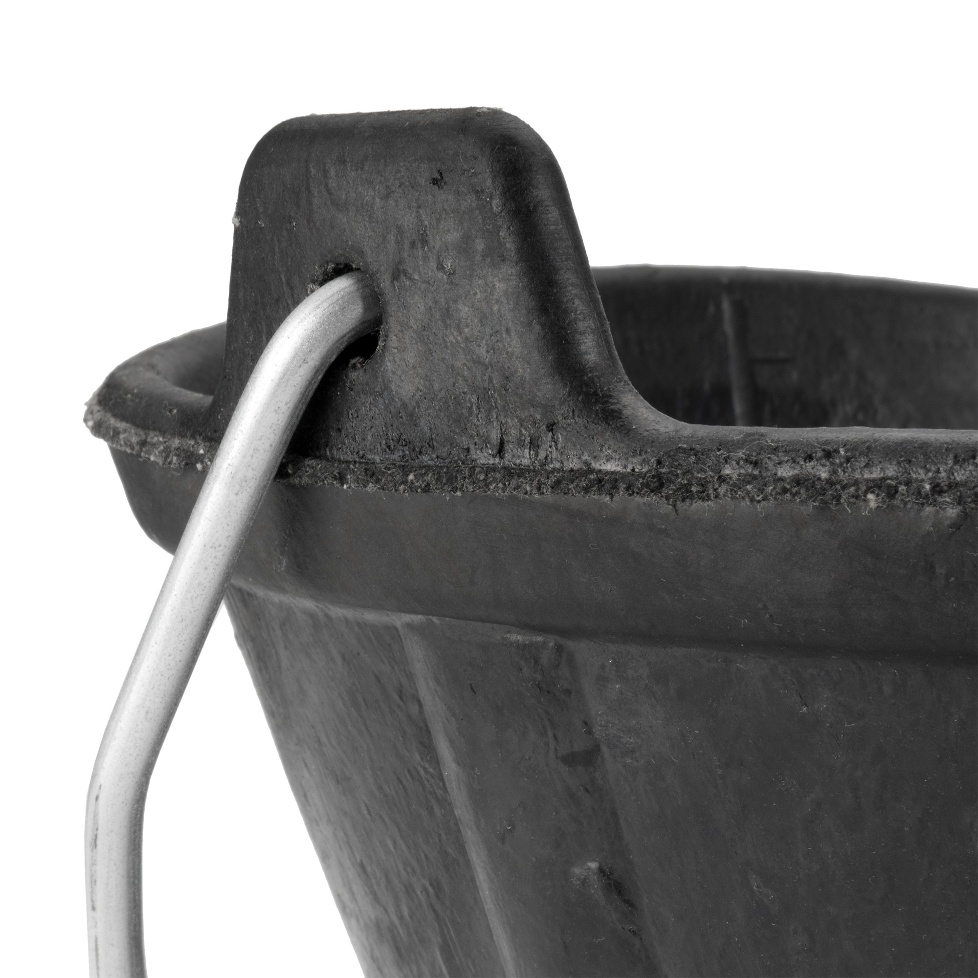 Cubo de caucho italiano 10 litros asa metálica negro / BKC10BM