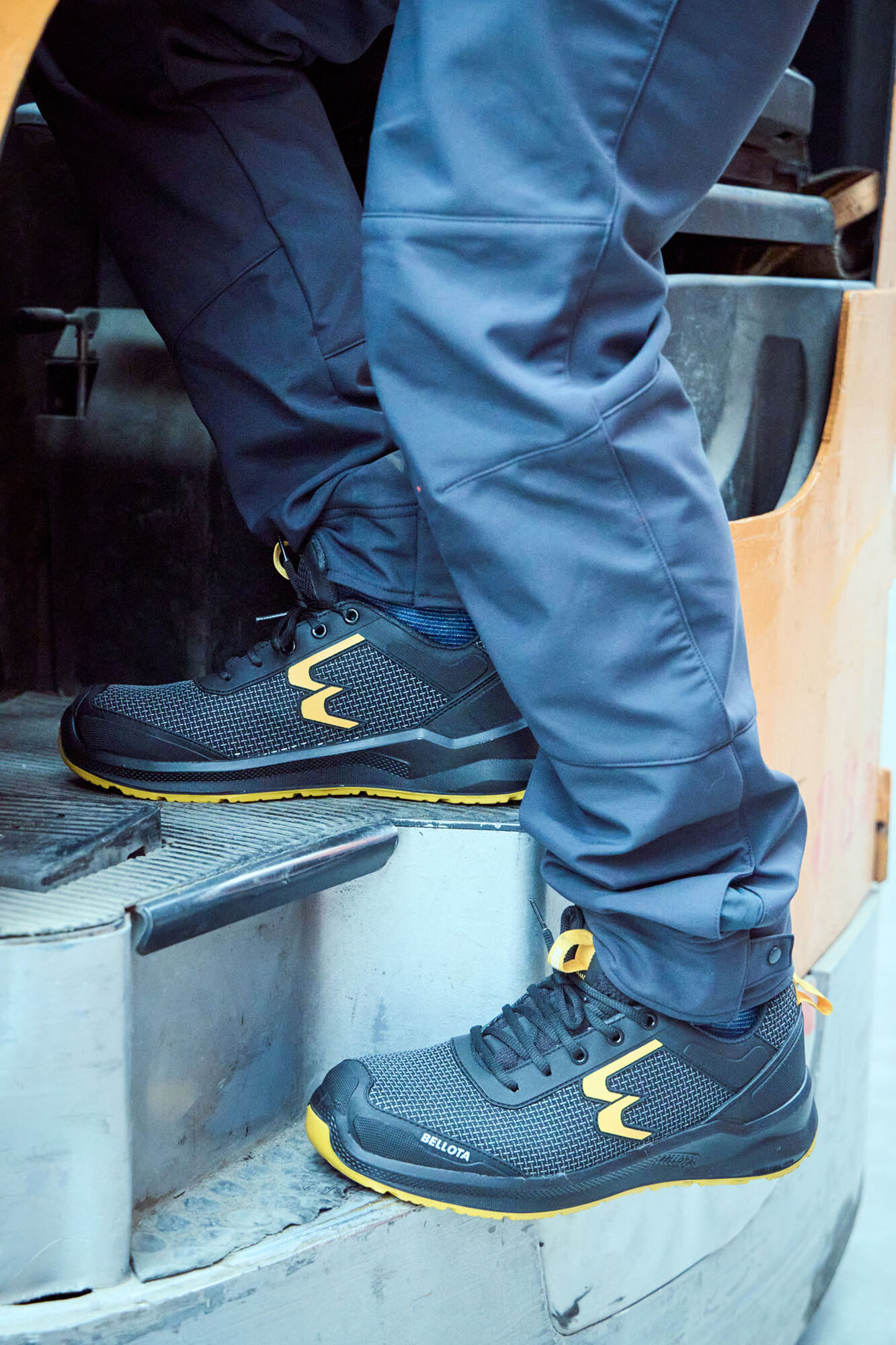 Zapatilla de seguridad Running Amarillo S3S / RUNAS3S