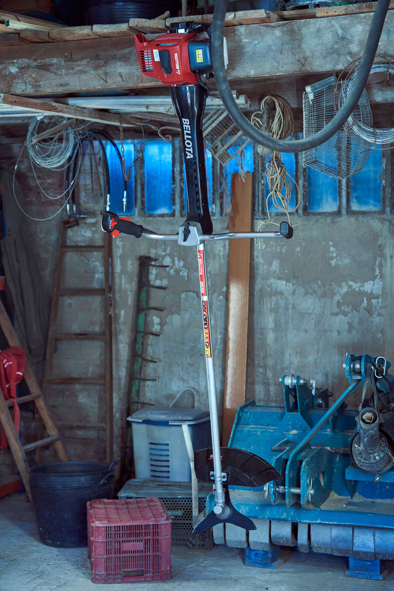 Desbrozadora a gasolina 53cc / DB5300E