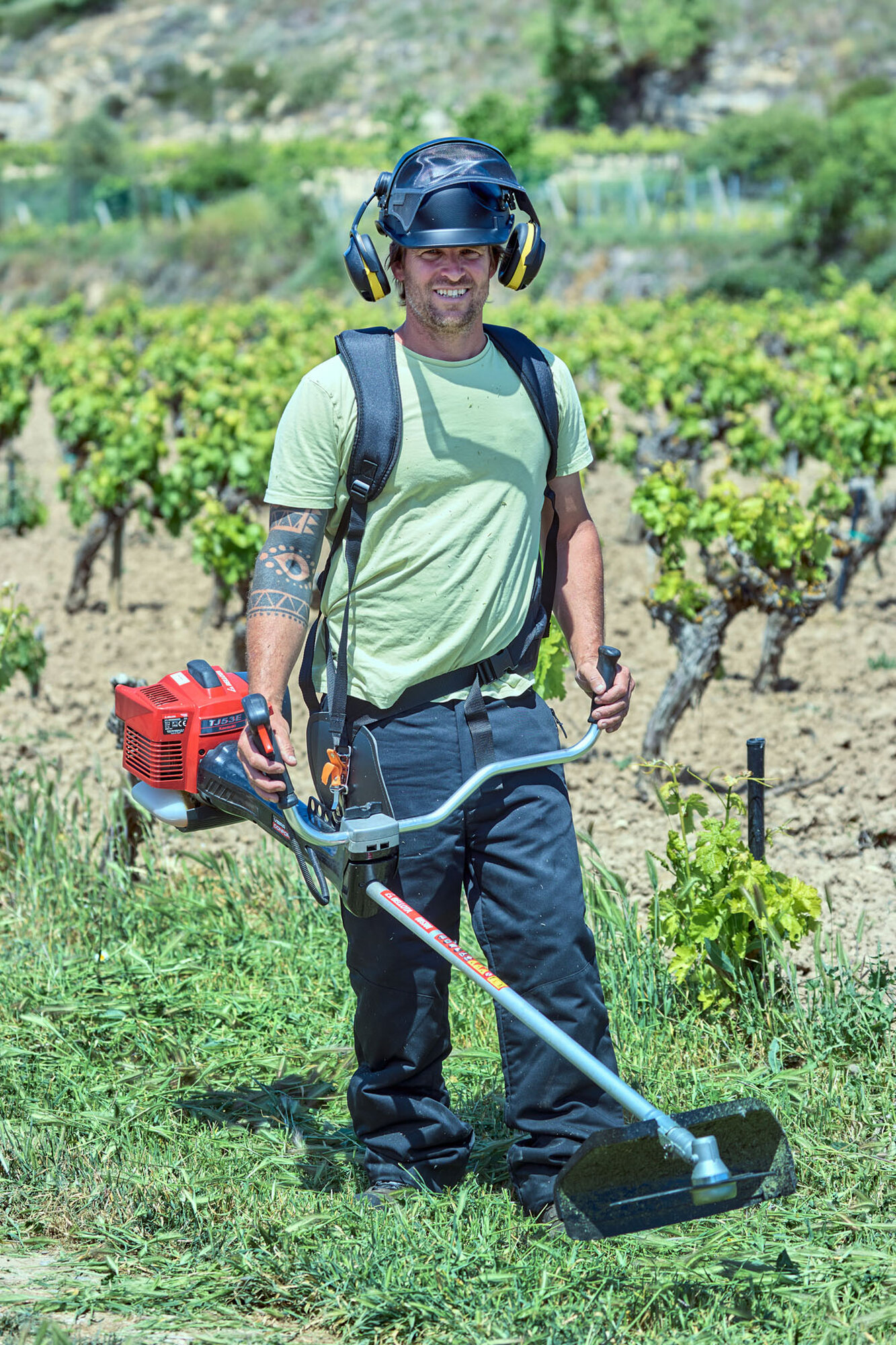 Desbrozadora a gasolina 53cc / DB5300E