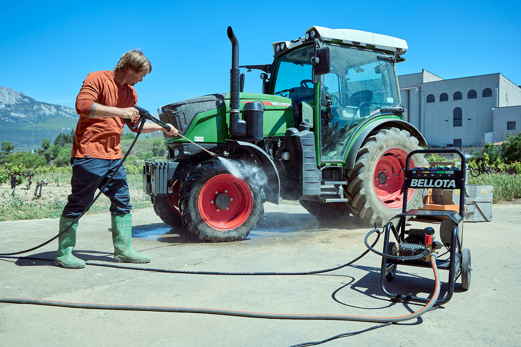 Hidrolimpiadora compacta profesional de 510l/h caudal / HL3000PROE