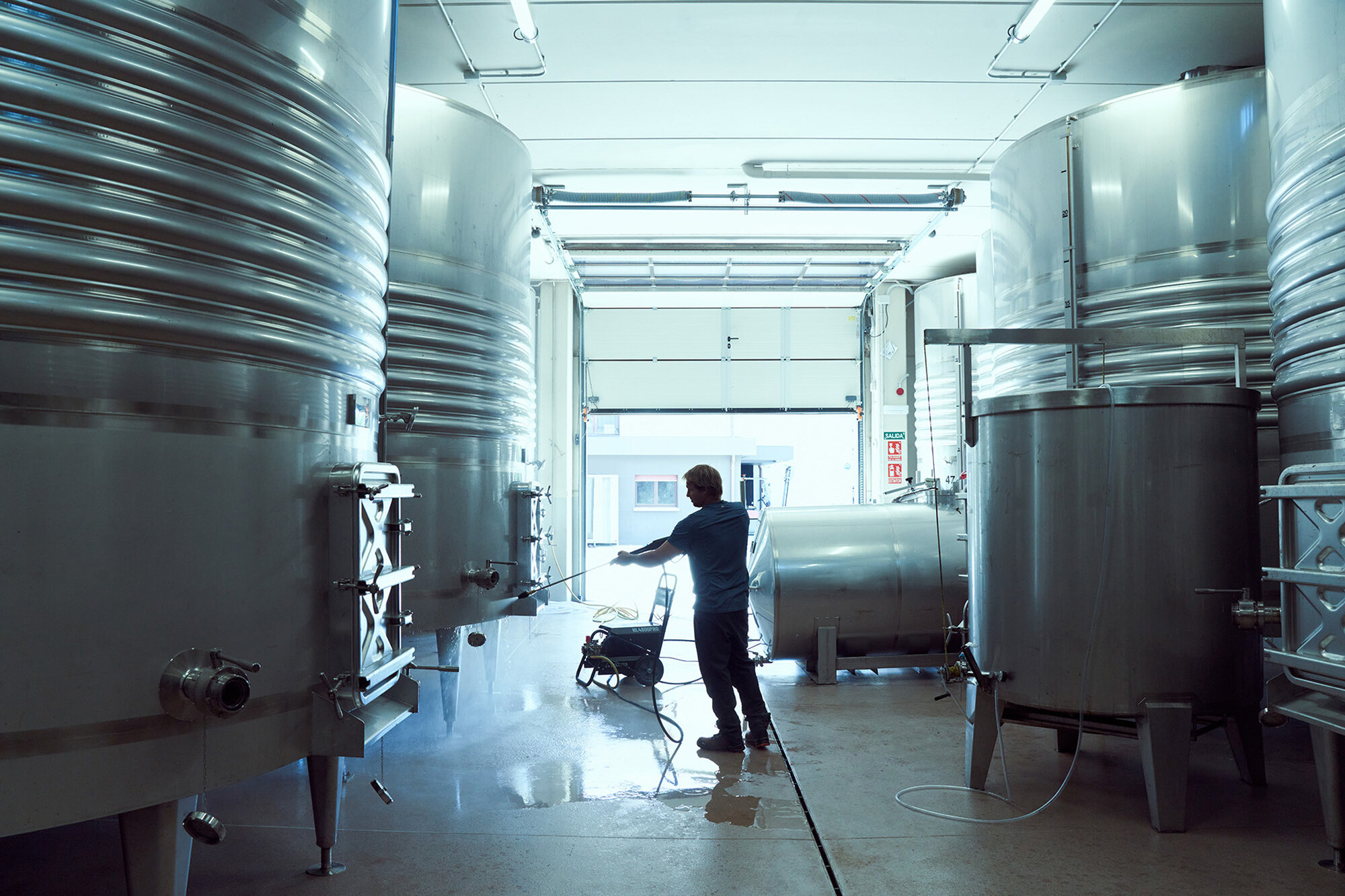 Hidrolimpiadora metálica profesional de 630l/h caudal / HL3300PROE