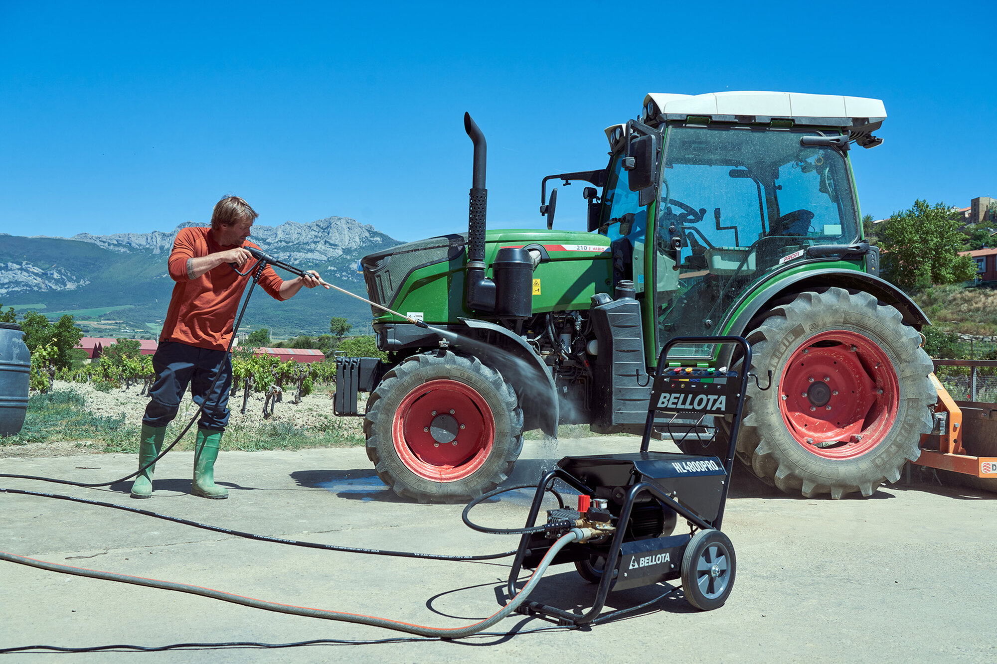 Hidrolimpiadora metálica trifásica profesional de 800l/h caudal / HL4800PROE