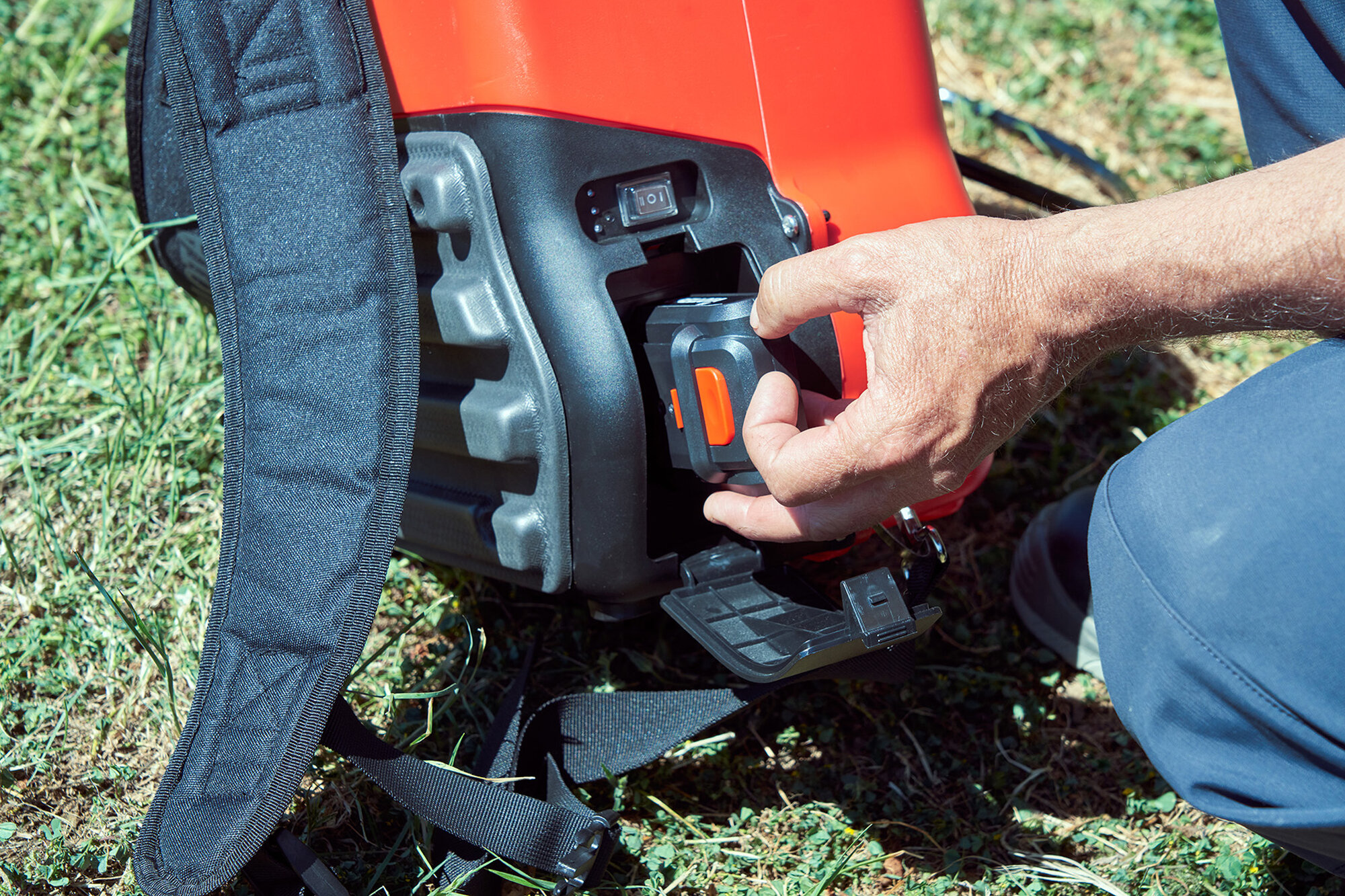 Pulverizador a batería 18v / PL1600BE