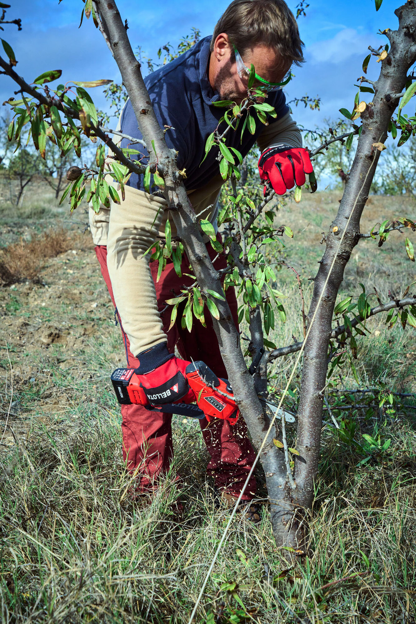 Motosierra Eléctrica a batería para el profesional, 14,4V/ECS2100P