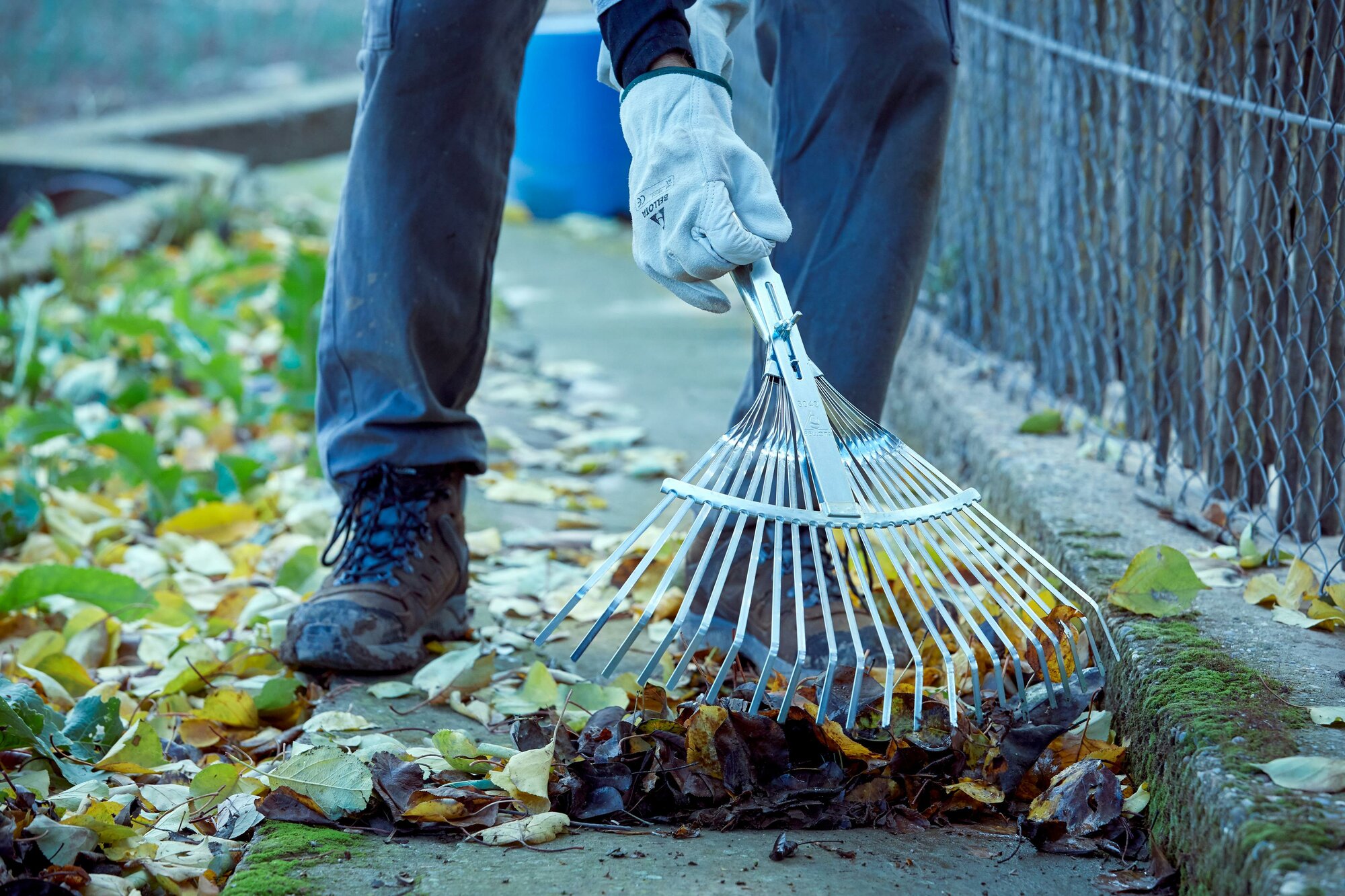 Escoba ajustable púa plana para limpieza de césped con mango aluminio / 3042CMA