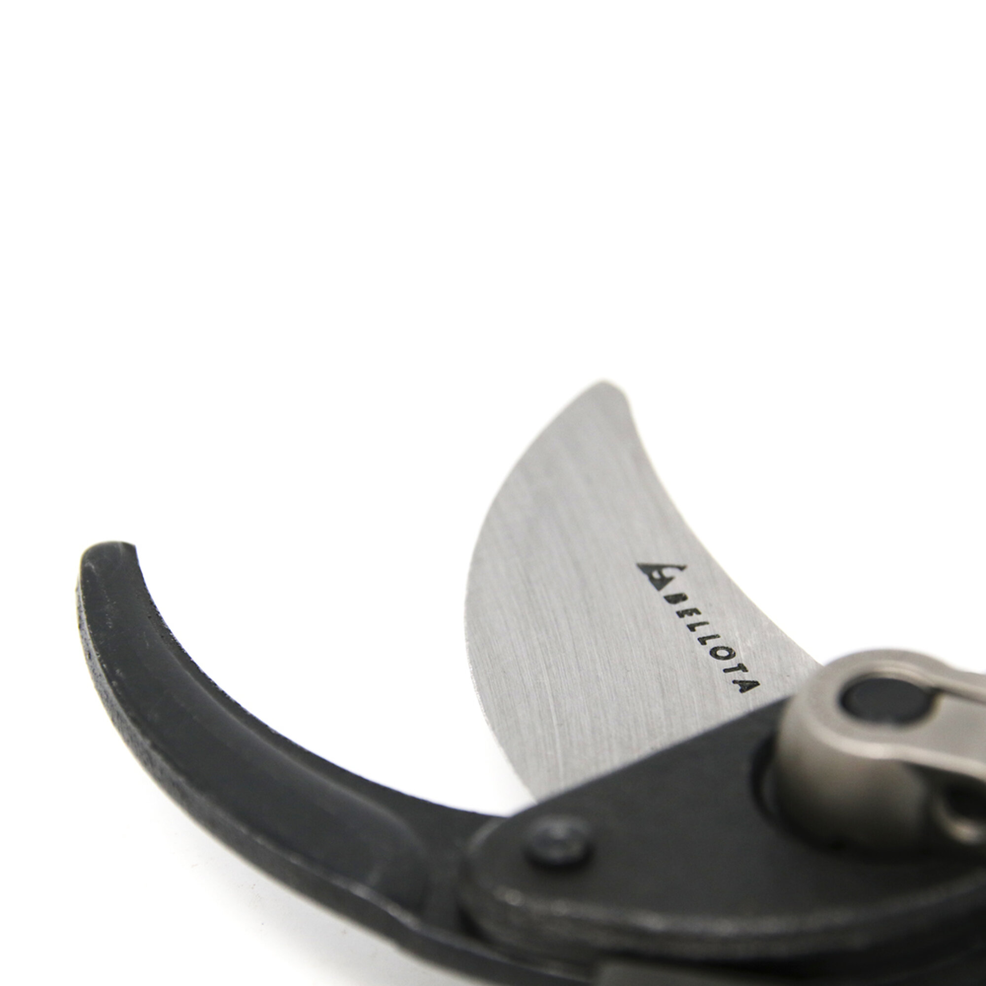 Tijera  forjada de una mano, poda universal , mangos ergonómicos,  recubiertos para un agarre más cómodo. Para la poda, uso intensivo- Gama Universal / 3504