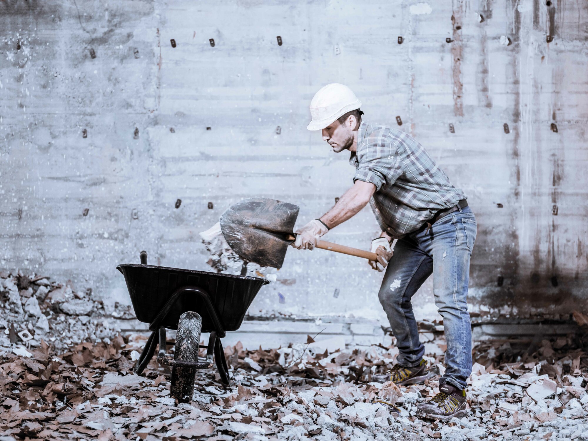 Pala punta con mango muleta para cavar y recoger escombros / 5501M