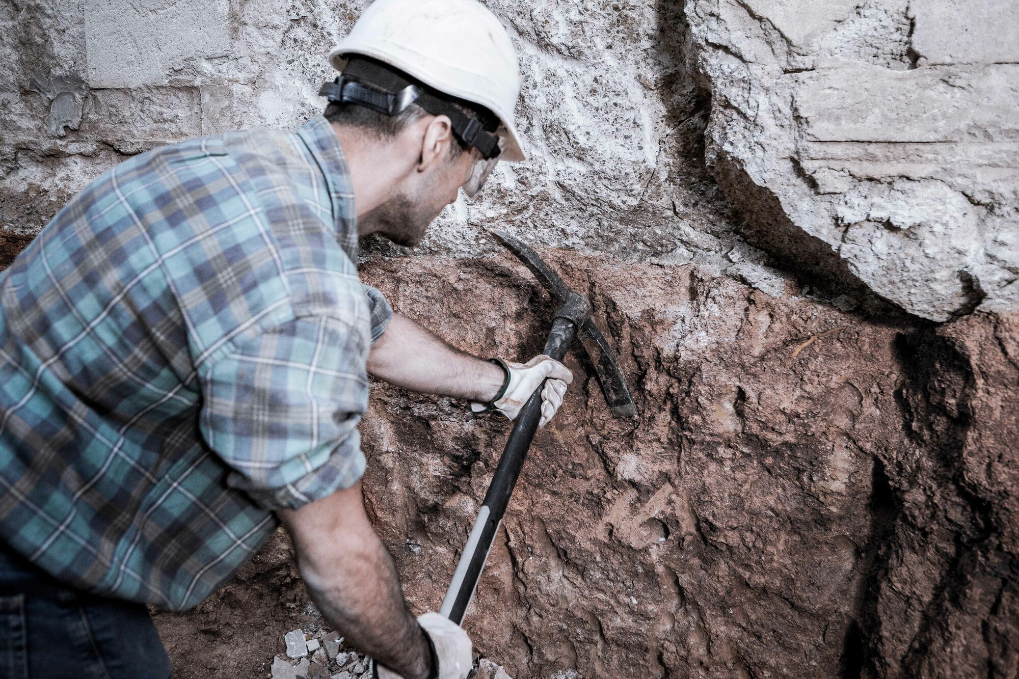Picachón o pico con mango de fibra carbono para picar piedras y abrir zanjas/ 5001CMCF