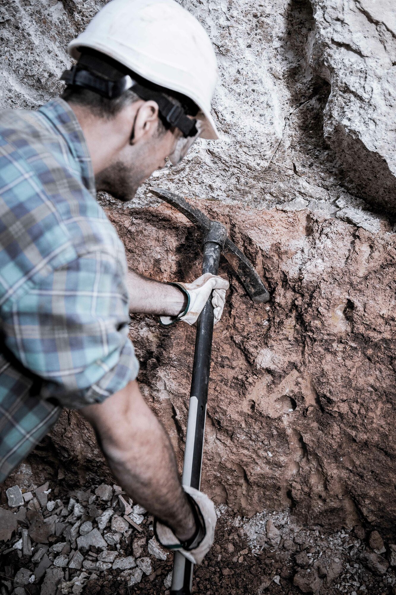 Picachón o pico con mango de fibra carbono para picar piedras y abrir zanjas/ 5001CMCF