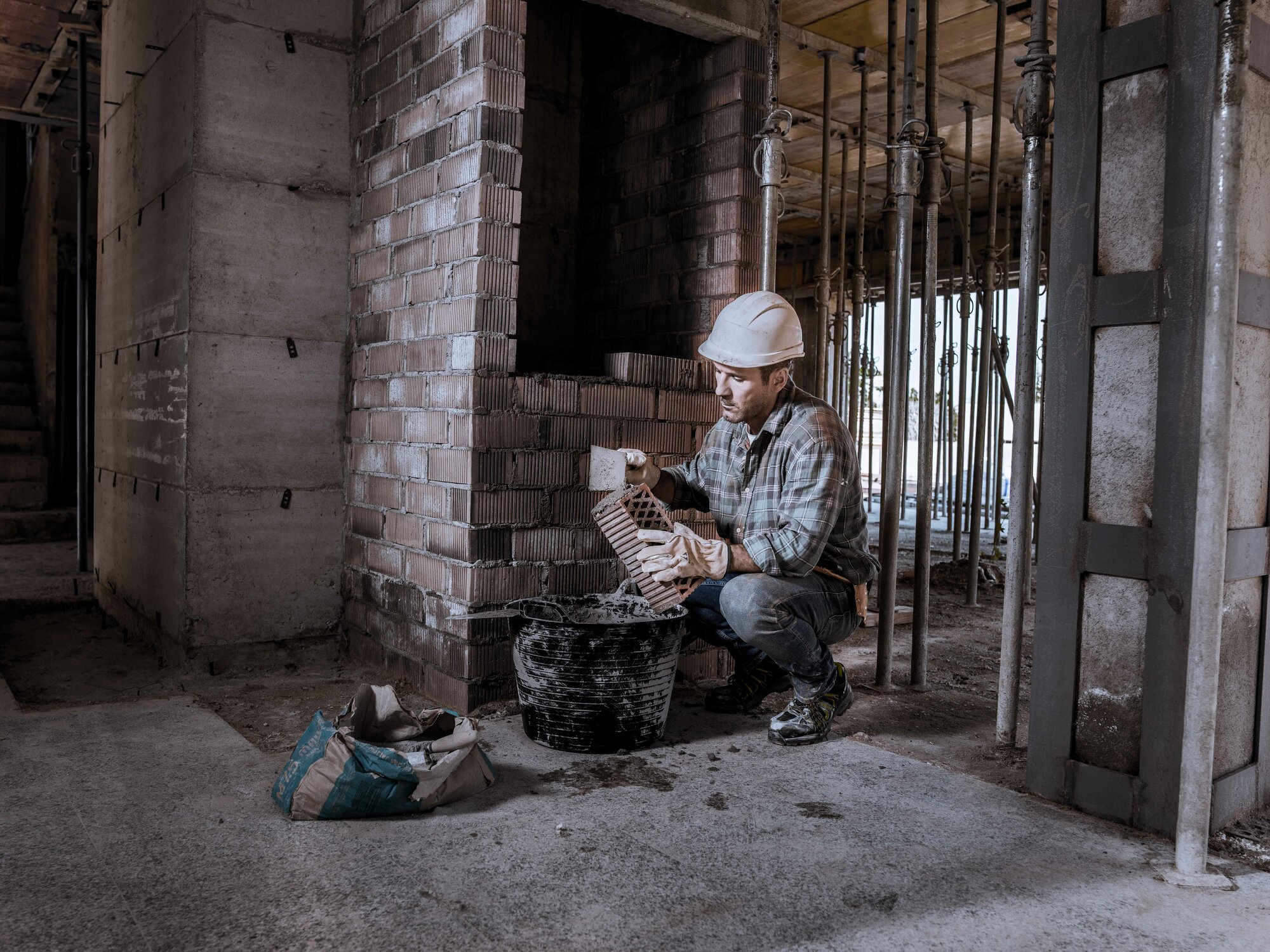 Paleta norte con mango madera para trabajos de albañilería / 5844