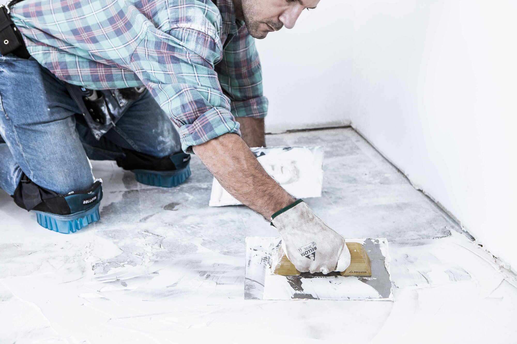 Llana recta inoxidable con mango de madera para trabajos de acabado y yeso / 5861INOX