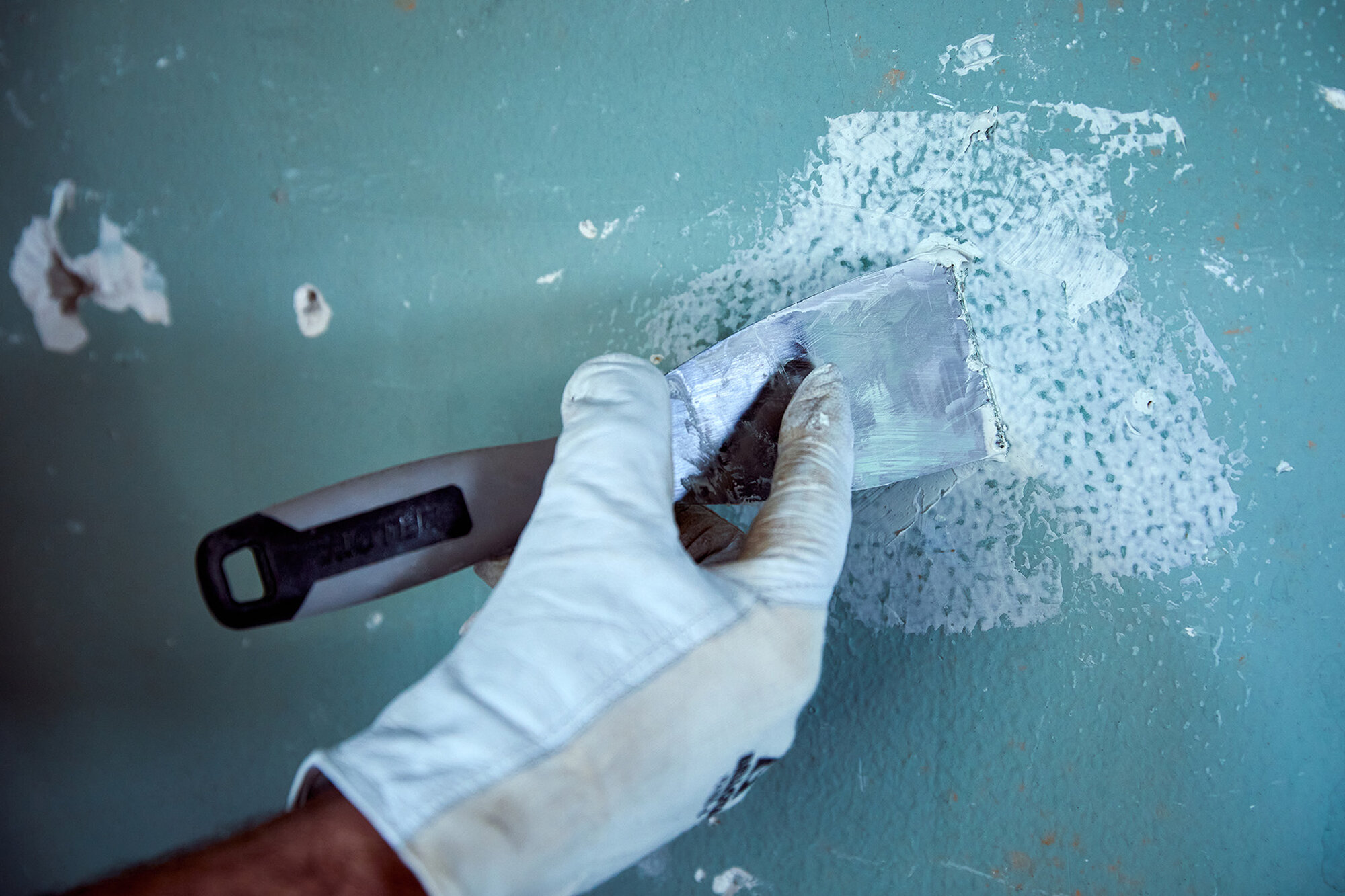 Espátula de acero con mango bimaterial para trabajos de acabado / 5890BIM