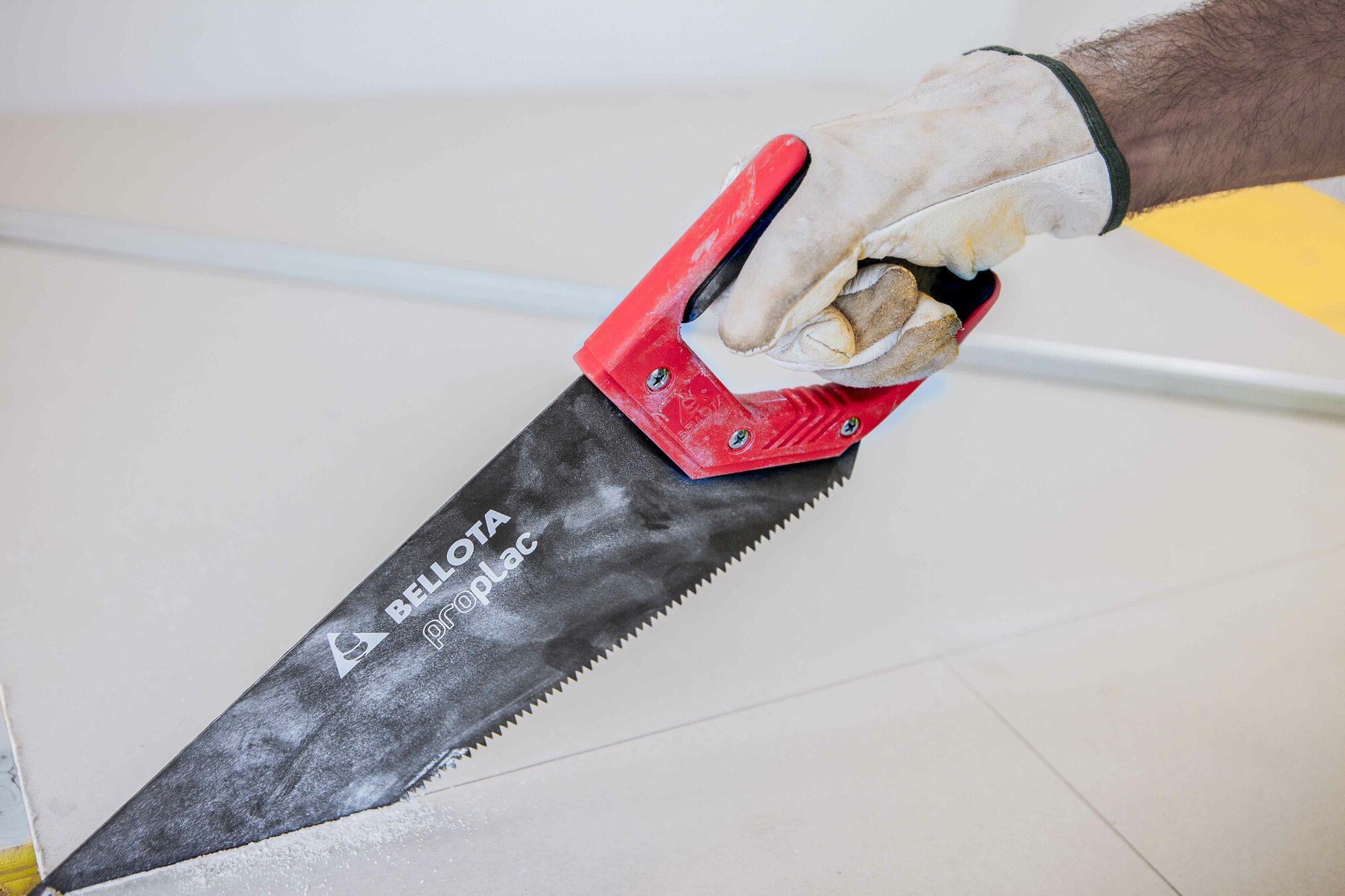 Serrucho antiadherente con mango bimaterial para corte de placa / 4520