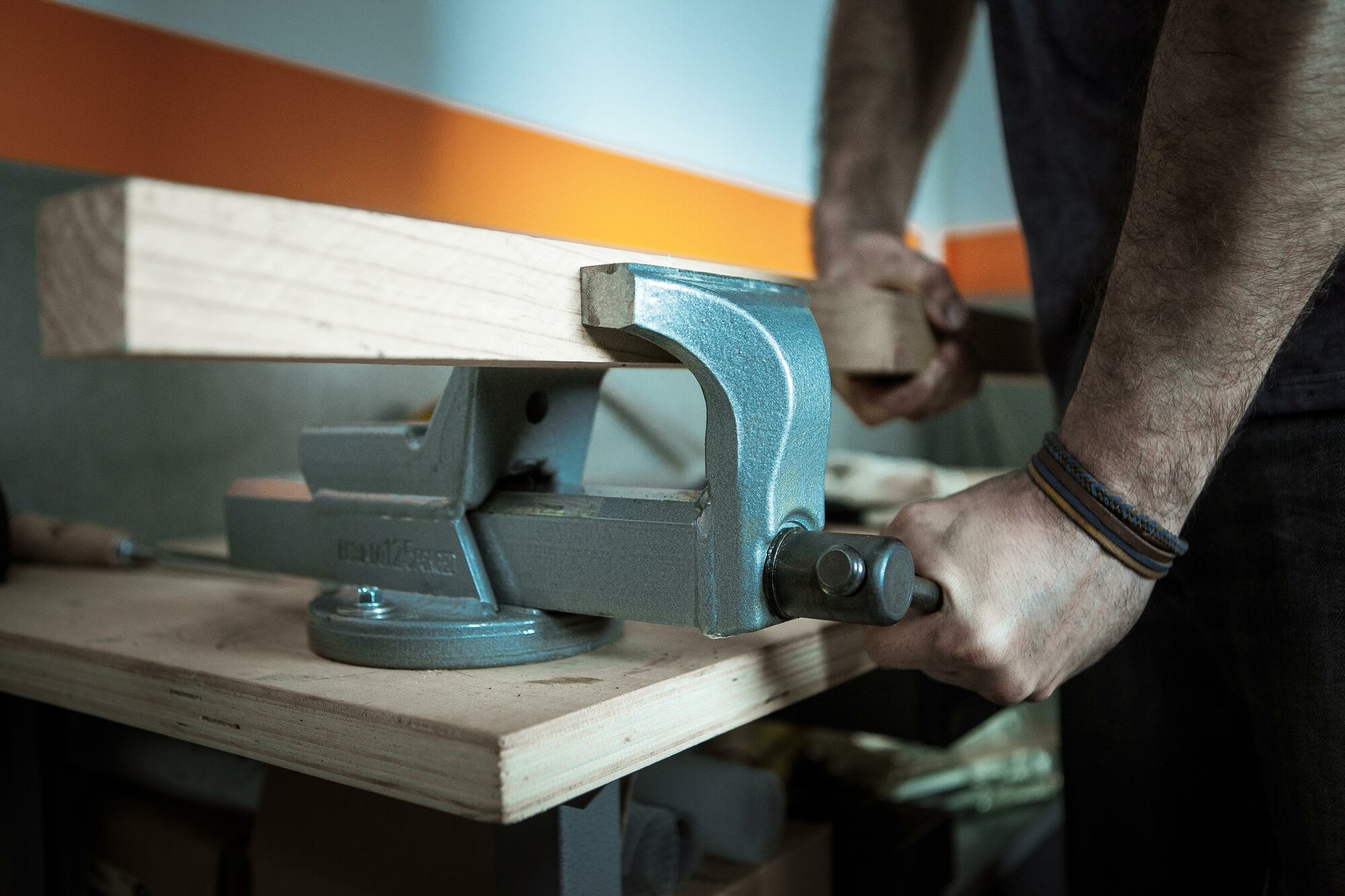 Tornillo de banco forjado / 6700