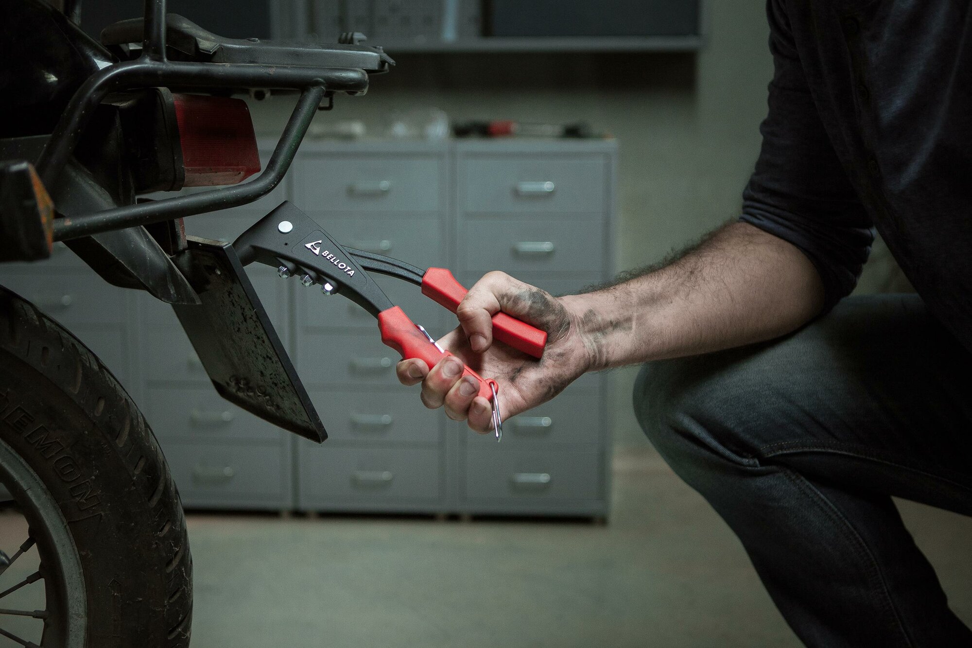 Remachadora con bocas intercambiables / 6170