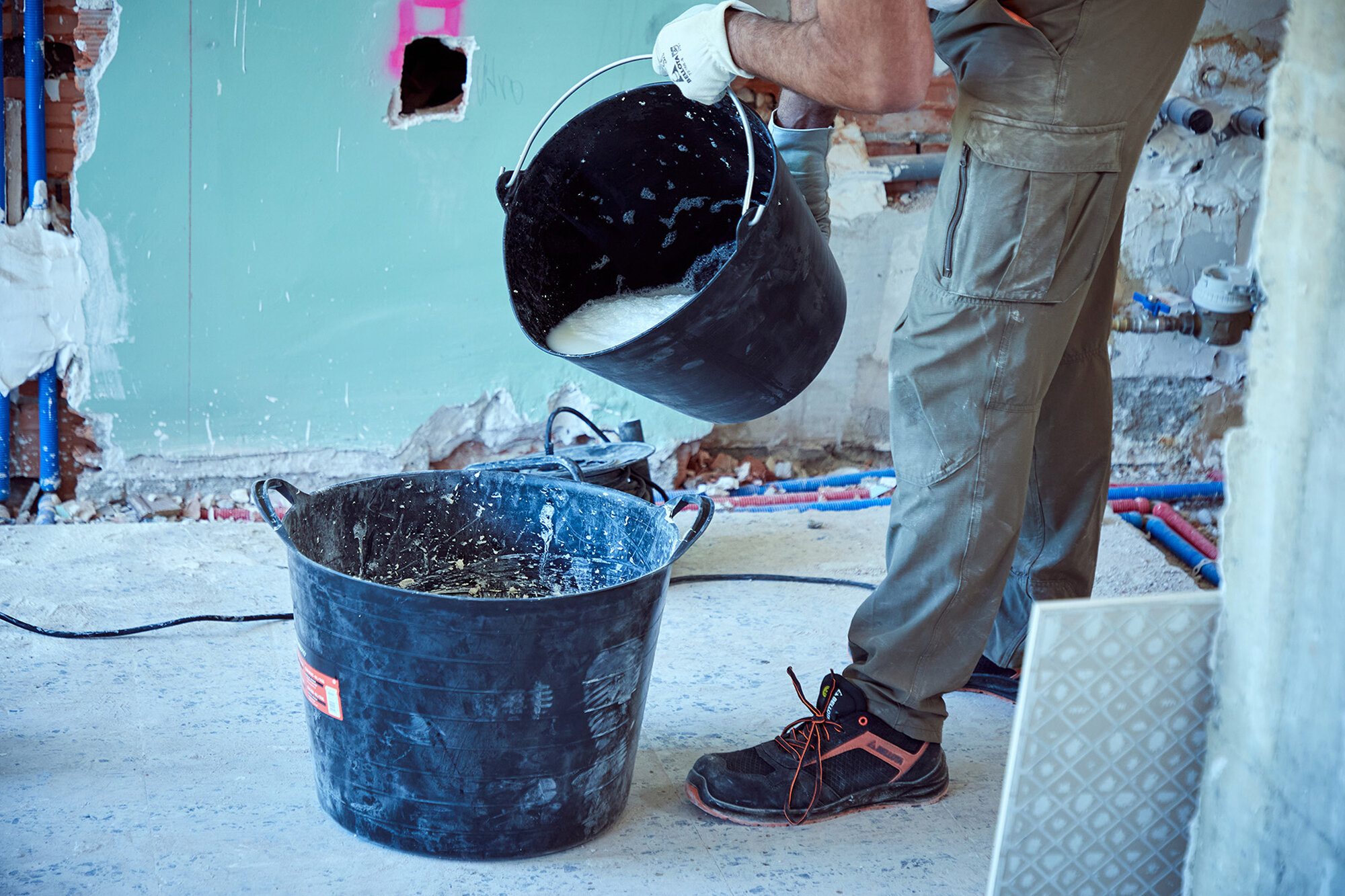 Capazo 26 litros asa metálica negro / BKT26BM