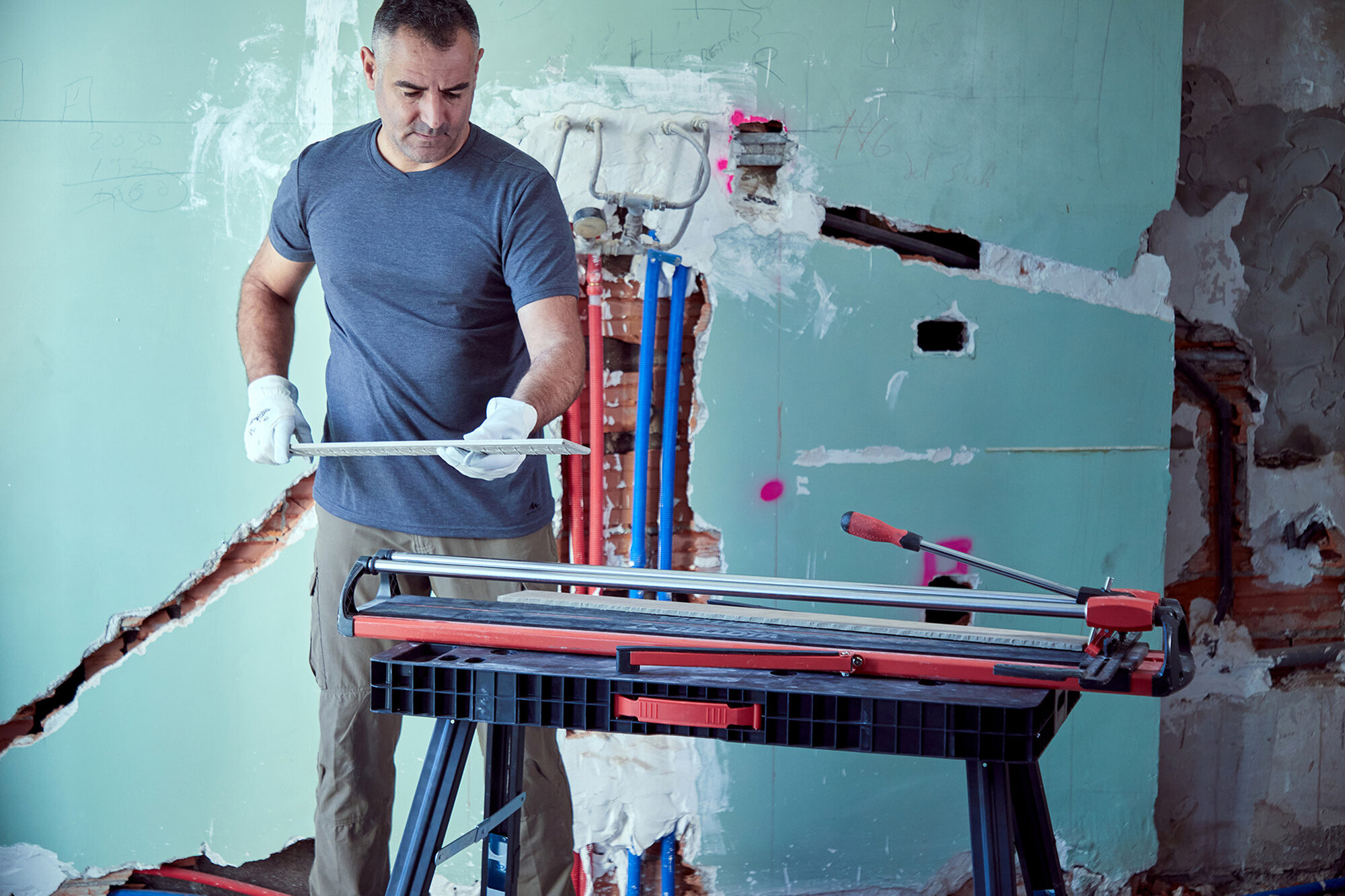 Cortadora de cerámica Fit, robusta y versátil / FIT