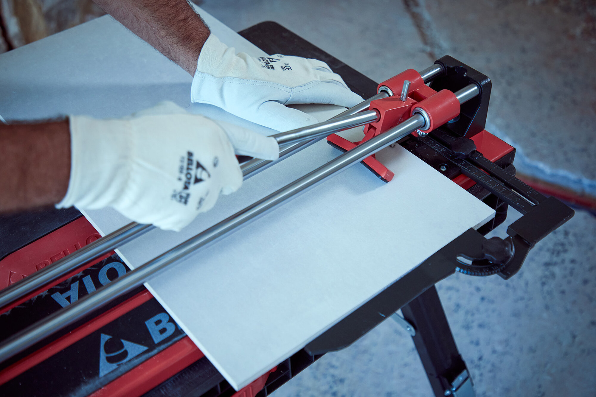 Cortadora de cerámica Pass hasta 610 mm de corte / PASS