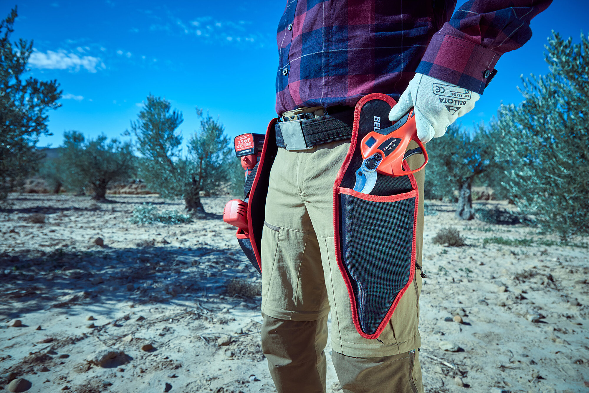 Funda para  tijera eléctrica. Se ajusta al cinturón para llevar y proteger la tijera- Cartuchera 33mm- 38mm / ECSEPR1P