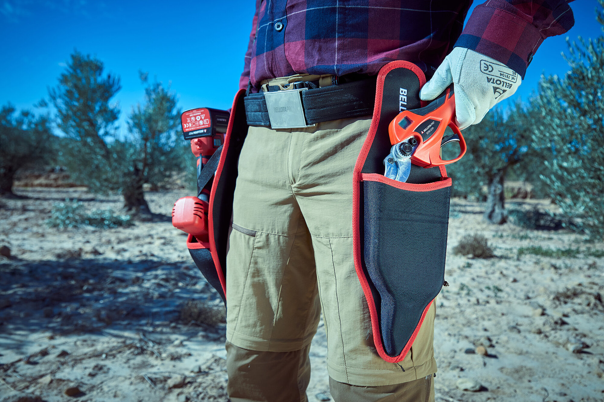 Funda para  tijera eléctrica. Se ajusta al cinturón para llevar y proteger la tijera- Cartuchera 33mm- 38mm / ECSEPR1P