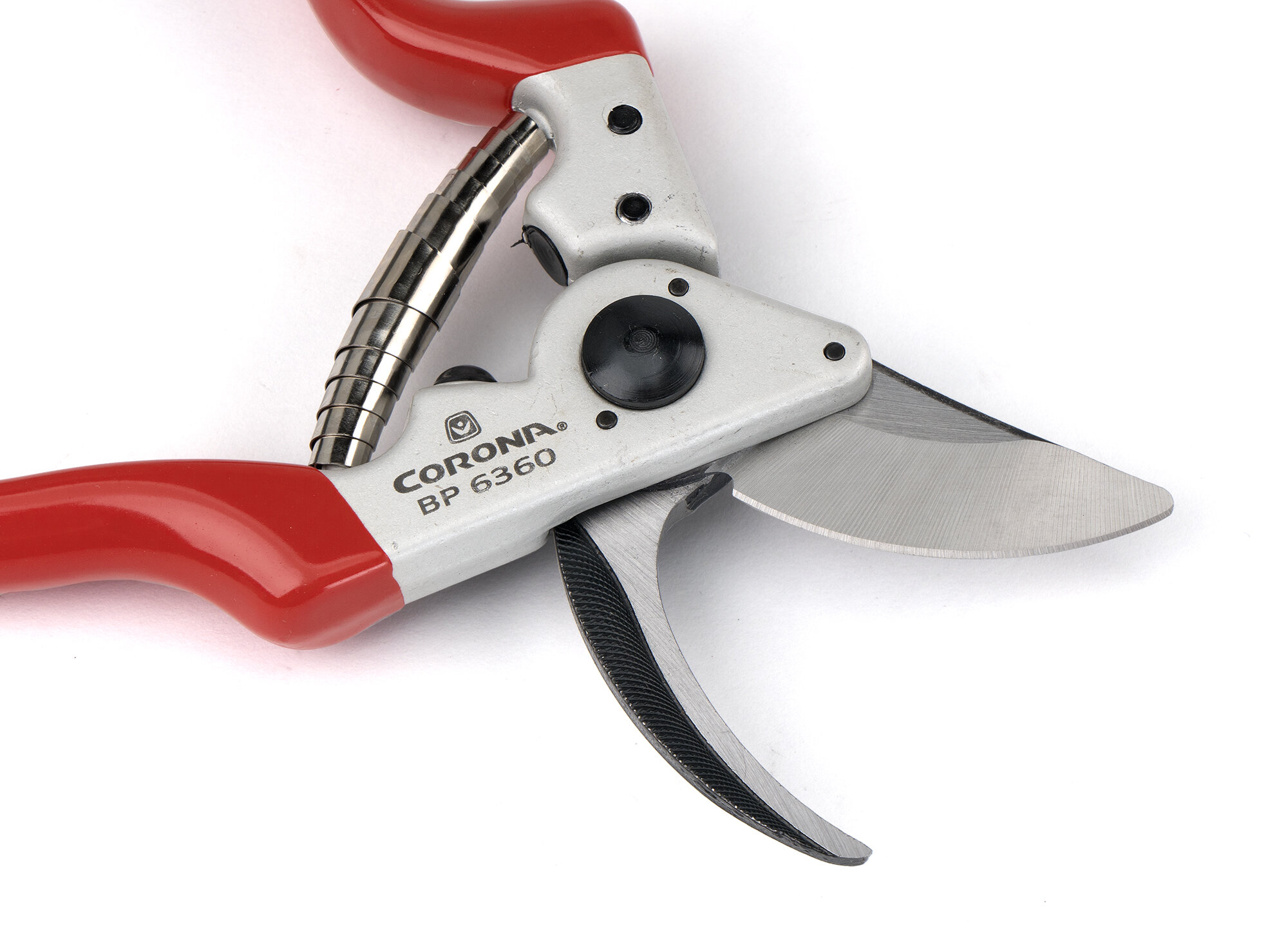 Tijera ergonómica de Aluminio MAX- 25mm / BP6360