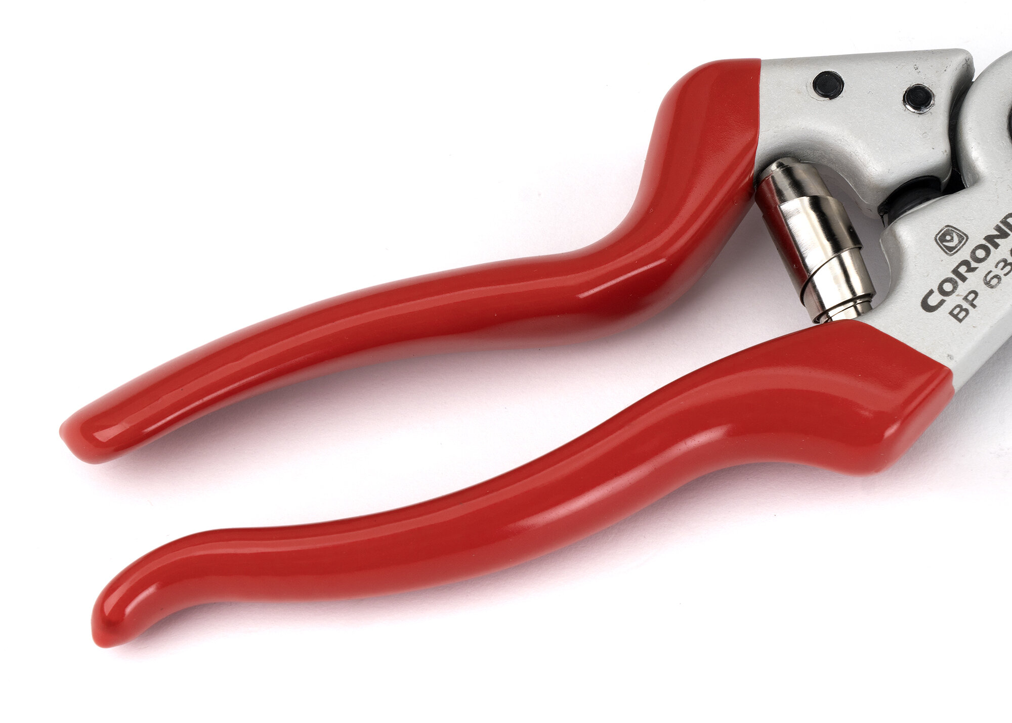 Tijera ergonómica de Aluminio MAX- 25mm / BP6360