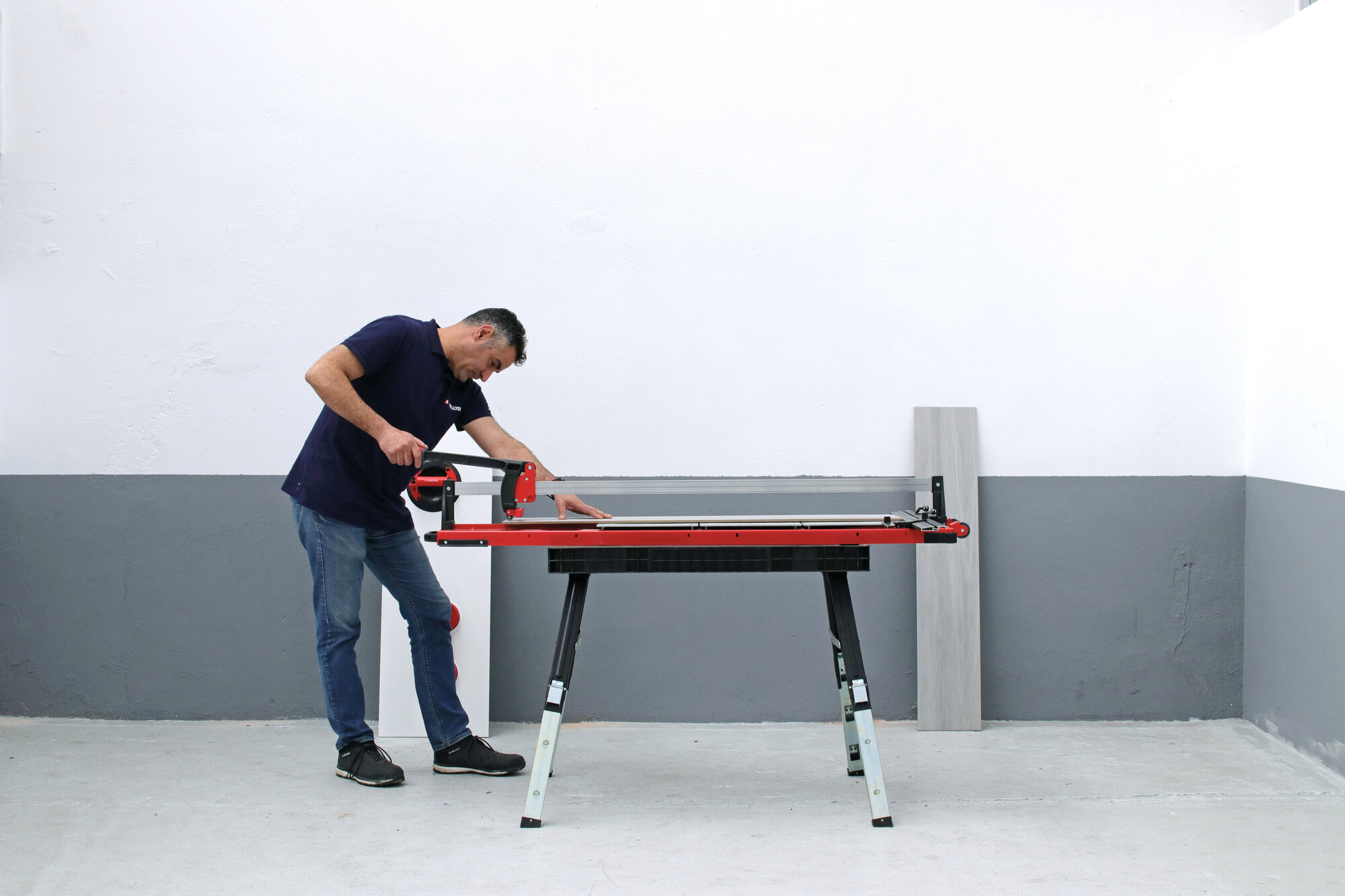 Cortadora de cerámica para gran formato (Slab) Lean320, para el alicatador profesional más exigente / LEAN