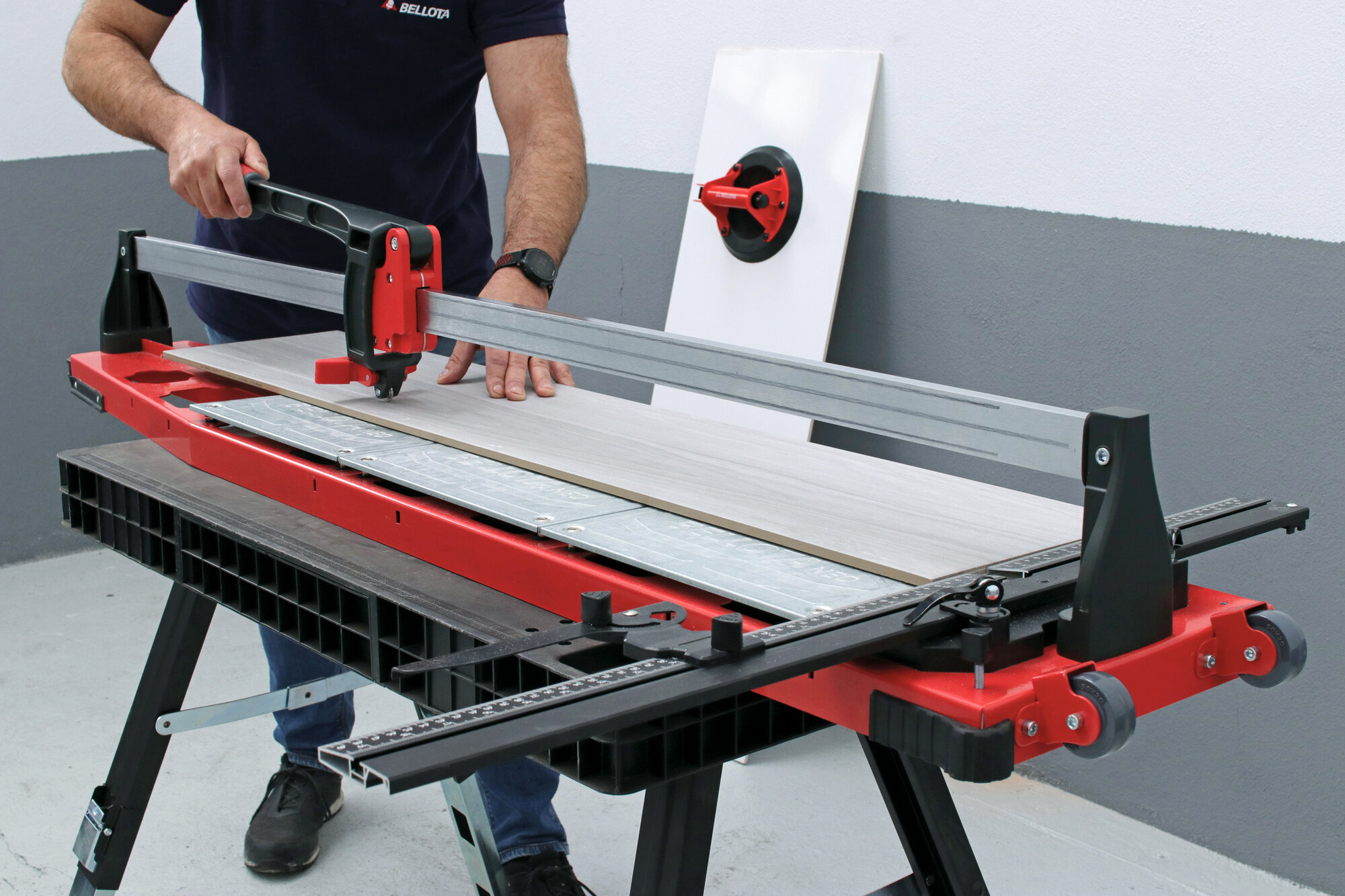 Cortadora de cerámica para gran formato (Slab) Lean320, para el alicatador profesional más exigente / LEAN