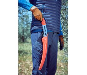 Serrucho León con hoja curva de 13" y mango de bimaterial curvo. Incluye funda / 450BIMC13