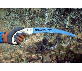 Serrucho Guepardo con hoja curva de 13" y mango de maderacurvo. Incluye funda / 454MC13