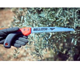 Serrucho Guepardo con hoja recta de 9" y mango bimaterial recto. Incluye funda / 45RBIMR9
