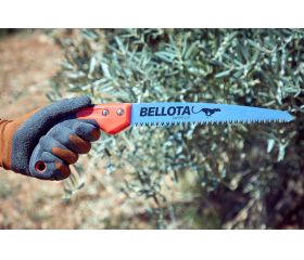 Serrucho Guepardo con hoja recta de 9" y mango bimaterial recto. Incluye funda / 45RBIMR9