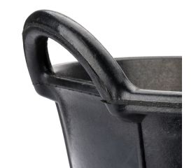 Carbonera de caucho 18 litros negra / BKCCARB18BP