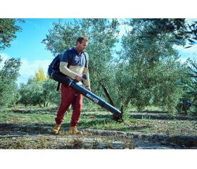 Soplador de mochila a gasolina 79,4 cc / SM8000E