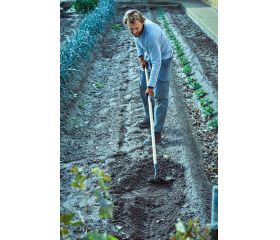 Azada pico para trabajos  de mantenimiento del jardín, con mango largo / 3082CM