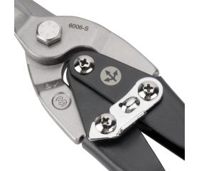 Tijera cortachapa para corte recto de maestras y perfilería / 6006