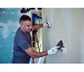 Espátula americana de acero inoxidable con mango bimaterial para trabajos de rejunteo y remates en placa / 5900