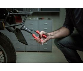 Remachadora con bocas intercambiables / 6170