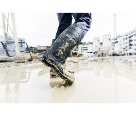 Bota de seguridad de agua PVC S5 Negro / 72243