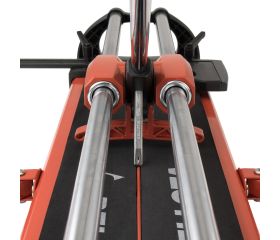 Cortadora de cerámica Fit, robusta y versátil / FIT