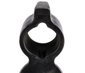 Azada forjada con sistema antigiro,  para plantar parterres y zonas de rocalla. Martillo en el ojo. / HOE242